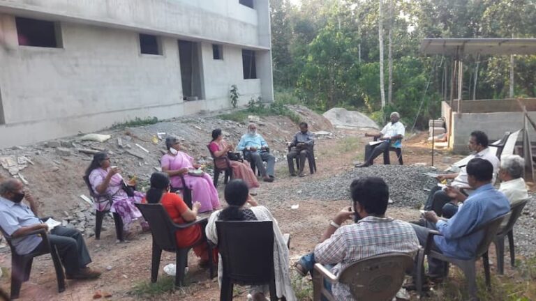 Read more about the article Trust members chit chat during Celestial city site visit